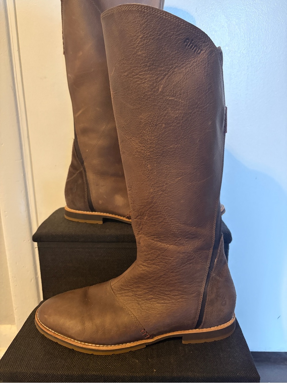 AHNU Classic Tall Brown Leather Women’s Boots 11